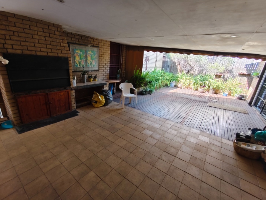 To Let 3 Bedroom Property for Rent in Uitsig Free State